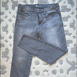 Grey skinny jeans